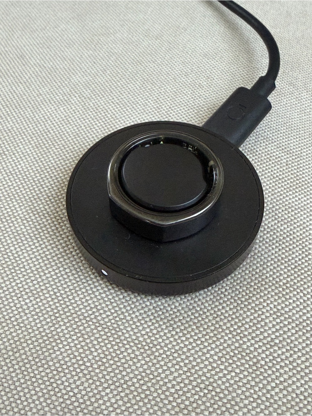 Oura Ring - Black Charging Dock